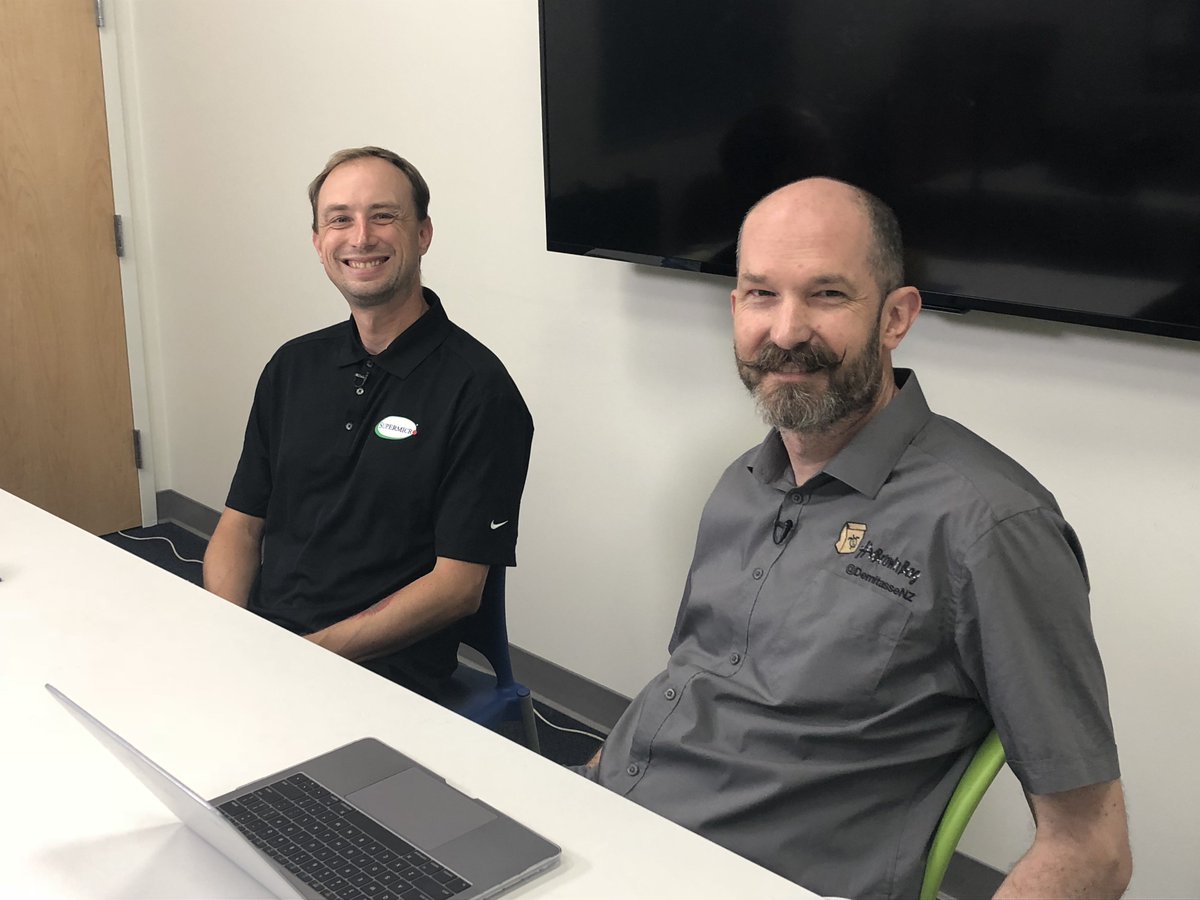 BuildDayLive's tweet image. @DemitasseNZ Alastair Cooke speaking with Zachary Layne @kpoplobster @Supermicro_SMCI view on youtube.com/user/Supermicr… LIVE facebook.com/Supermicro/ @intel  #optane #supermicroBDL #greencomputer
 bench mark results vmware.com/content/dam/di… vmware.com/content/dam/di…