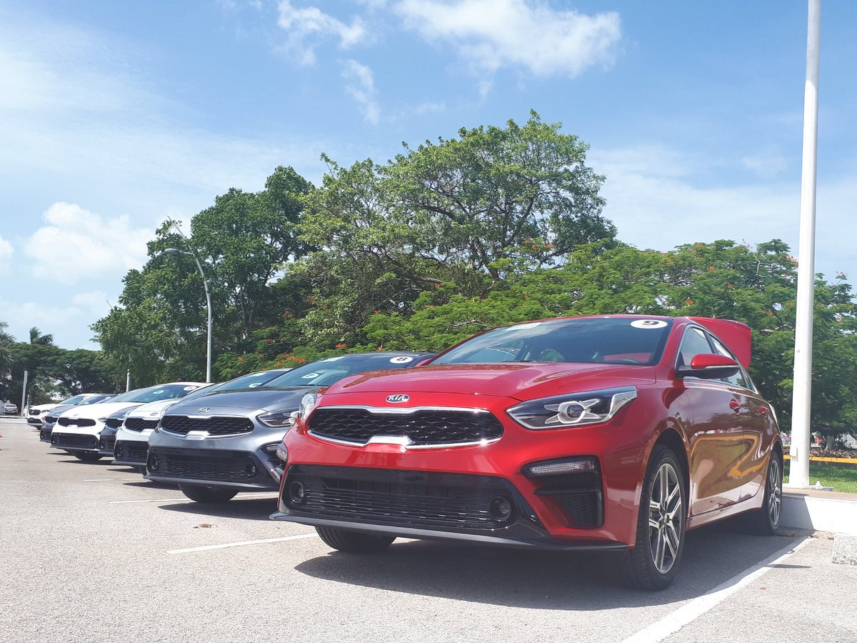 aDisenoMX's tweet photo. Estamos listos para iniciar el recorrido Mérida - Canción para conocer el nuevo #KiaForte 2019!!! @KiaMotorsMexico #CambiandoLasReglas
#diseño #roadTrip #KIA #MyKia #Merida #Cancun #Mexico https://t.co/Jtd1M7Ld2s
