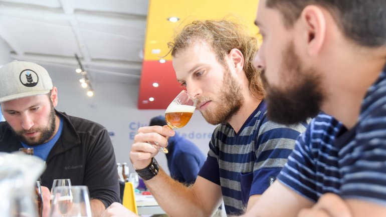 La birra artesanal, sólo para exigentes beermap.com.ar/2018/08/02/la-…