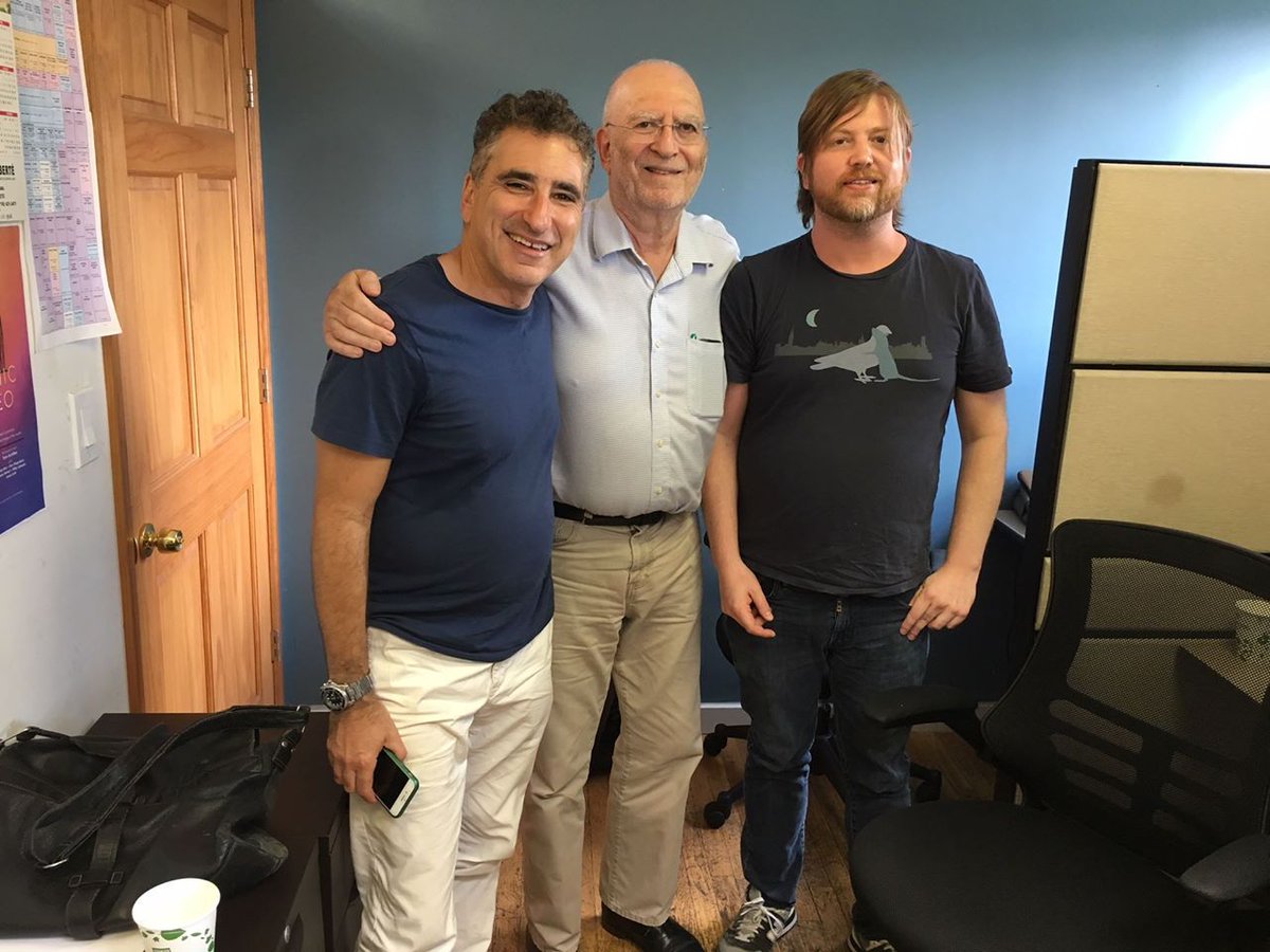 CallingAllEarth's tweet image. Great to on WBAI-FM w  Leonard Lopate for 1 hour on #callingallearthlings link: buff.ly/2vwFDjT