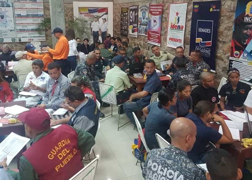 Visipol_MIJP's tweet image. La Gran Misión Cuadrantes de Paz está conformada por ocho vértices y 56 líneas estratégicas para desarrollar acciones de control de seguridad ciudadana en materia social y preventiva en las áreas de educación, cultura, deporte, salud, alimentación, recreación y gestión de riesgo