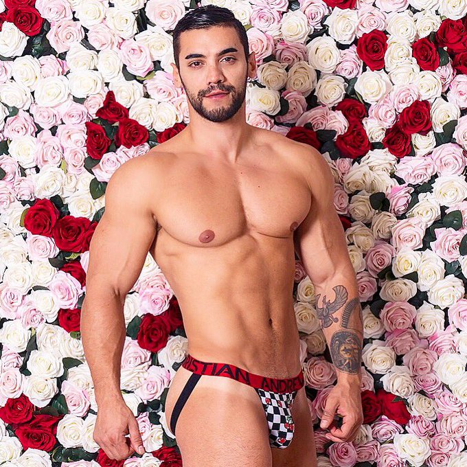 &mdash; Don&rsquo;t stop when you are tired ...  &mdash; Stop when you are DONE ✌🏼..  .. ..  #aradwinwin #Persian #muscle<a href="/tag/lifestyle"class="tags"><span>#lifestyle</span></a><a href="/tag/lean"class="tags"><span>#lean</span></a><a href="/tag/muscle"class="tags"><span>#muscle</span></a><a href="/tag/comingsoon"class="tags"><span>#comingsoon</span></a><a href="/tag/thursday"class="tags"><span>#thursday</span></a>