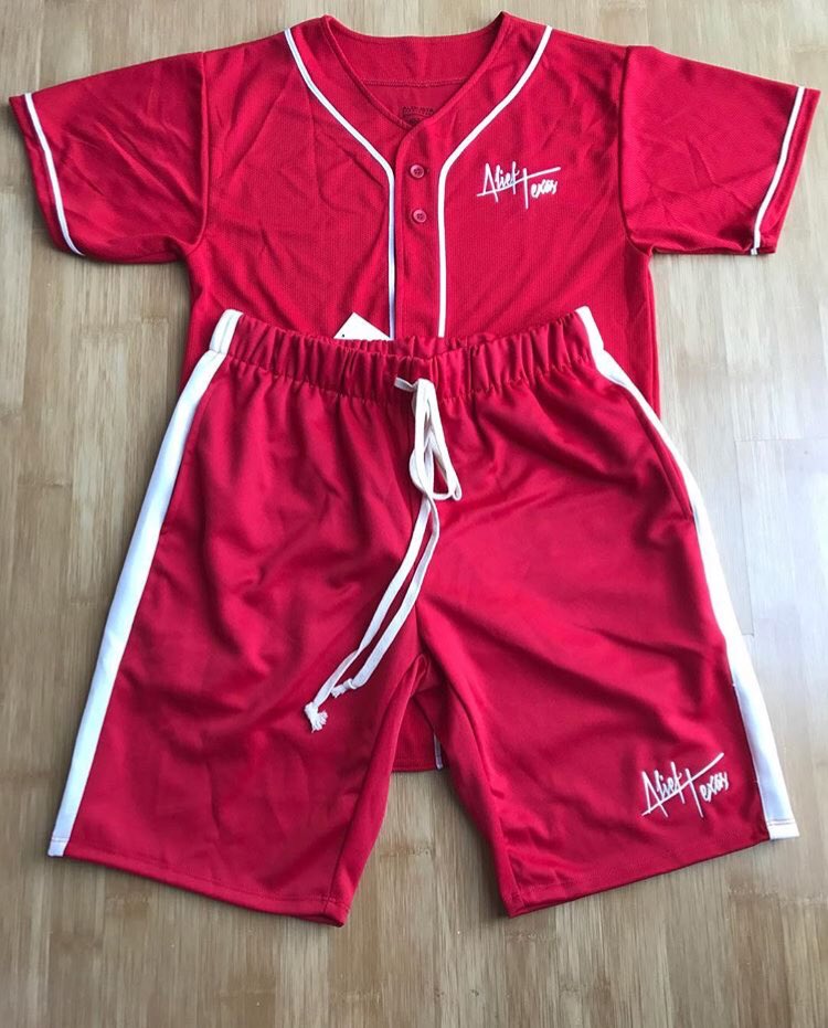 aliefstore's tweet photo. 🍎🌆🔥 Touchdown 📦 New Exclusive #AliefTexas Baseball jerseys and shorts are in. Come check us out we close at 8pm tonight 7400 harwin dr. Suite 206 Or https://t.co/EtX68pAOMM #RelocatingSoon #AliefVets #clothingline #applecitystorehouston #aliefthrasher #houston #alief https://t.co/UJNw7lUB7z