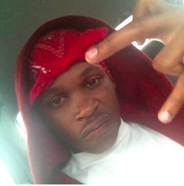 SentinelColo's tweet image. Naked intruder police say sparked fatal #Aurora police shooting was a gang member with lengthy arrest record ow.ly/8wNk30lf6bR #COcrime #AuroraCO