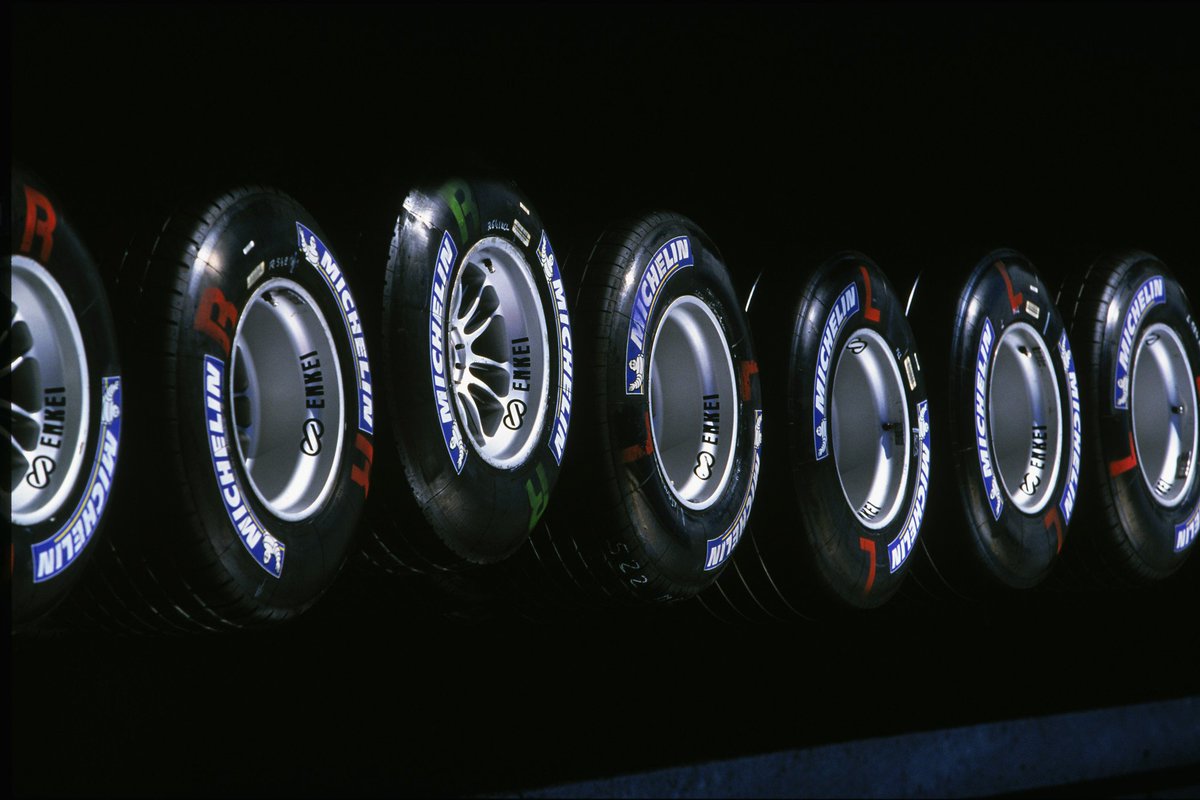 CollierGoodyear's tweet image. Did you know that #Michelin has been #recycling old #tires into #new tires for 10 years? bit.ly/2N3LFQK