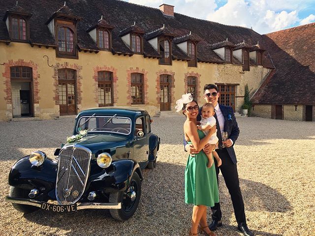 WineWithKat's tweet photo. Back in Geneva after a few days in #champagne attending a stunning wedding of two friends who have become family. 💍. Félicitations @champagne.traveler et @jue.bgs on vous aime beaucoup et c'était incroyable de fêter avec vous et vos proches! ♥️♥️… https://t.co/PSi4zxZIzC https://t.co/un2T0MAKof