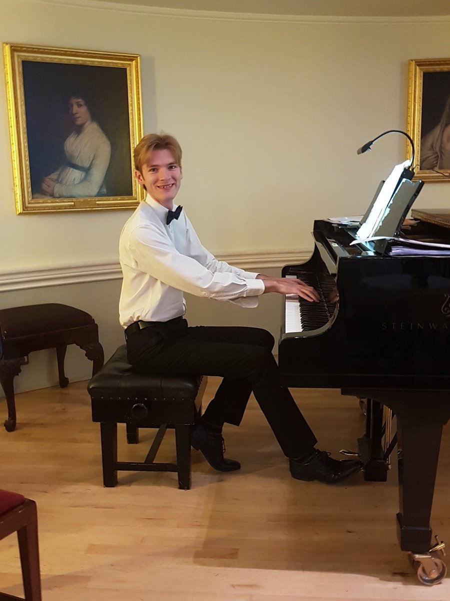 One treat for Herindoors in #Bath (or the #MotherInLaw, if it comes to that) is Dinner at @SearcysBath the restaurant at @RomanBathsBath if lucky, you might even catch young @NathanielMander playing Debussy or Brahms on the keys.