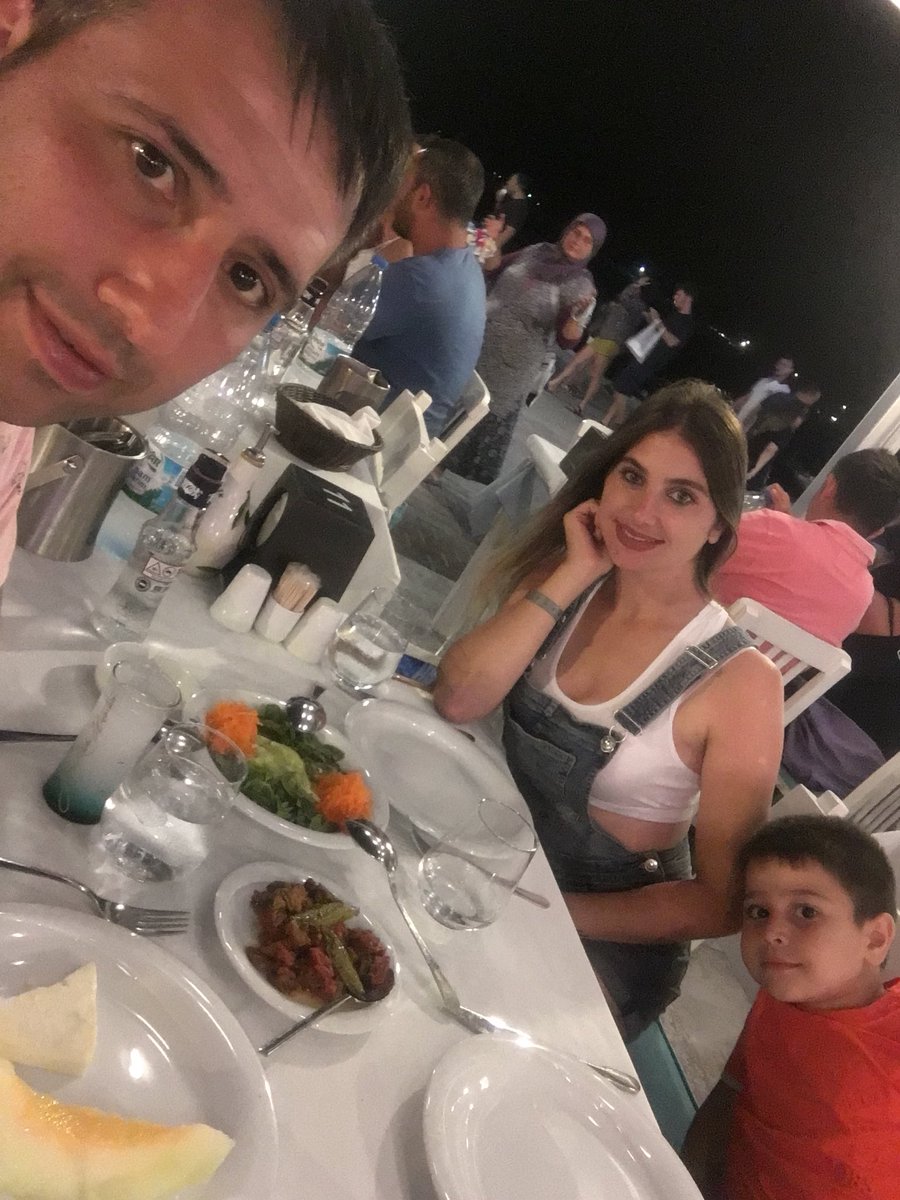 Cundaya gelip rakı içilmezmi canlarr😀