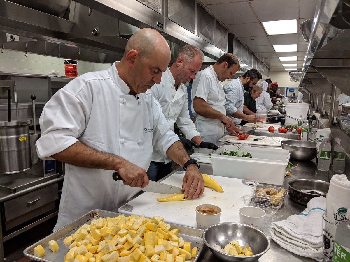 Grace_Yek's tweet photo. Current situation: Culinary jam at @CinState with @SimonMajumdar. Some of the chefs present from @WildflowerMason @ElisBBQCincy @clybornes  Farmstand Cafe @MaplewoodCincy Django Western Taco @DineAtNectar @Arnoldsbar Boomtown Biscuits @QuanHapa. Food goes to @LaSoupeCincy. https://t.co/ghJDAFNkvE