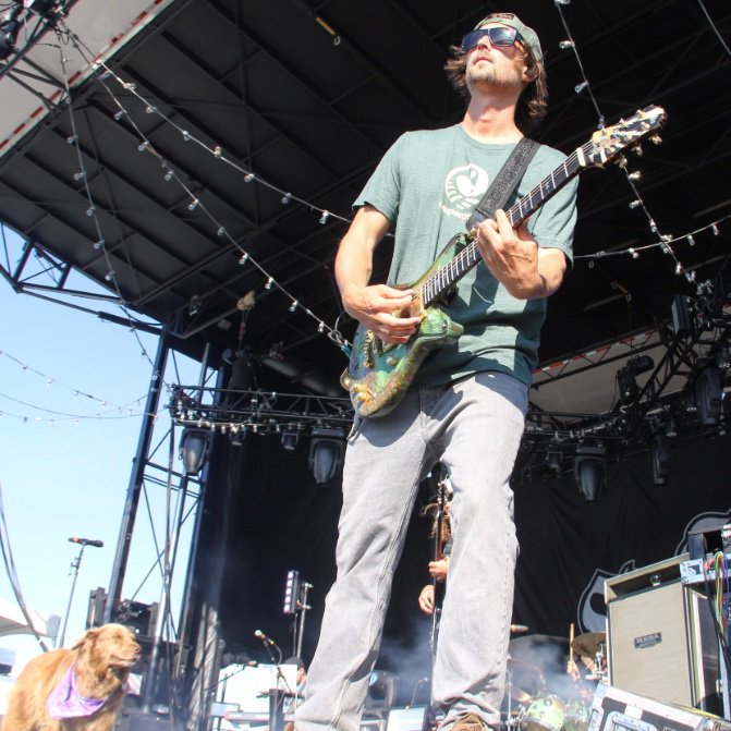 DanceYFO's tweet photo. .@StickFigureDub at #mainestatepier in #portland for the #schoolsoutforsummer2018 tour @IneffableMusic #stickfigure #stickfiguremusic #reggae #livemusic #newengland #concertphotography #danceyourfaceoff #dyfo @MaineStatePier https://t.co/ly4YNHwDrs