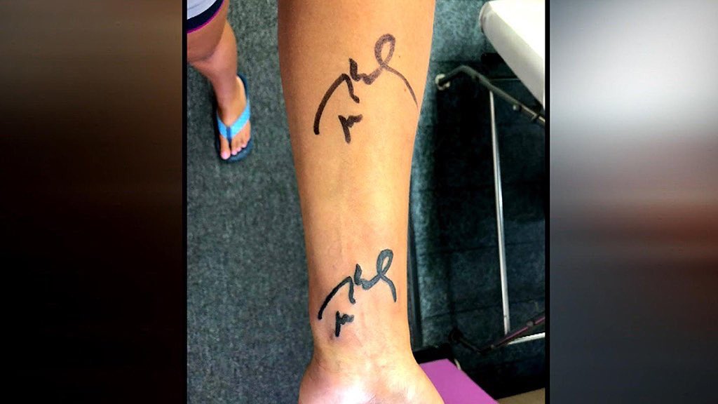 Boston_Diehards's tweet photo. A Pats fan had Brady sign their arm and that signature was turned into a tattoo https://t.co/7a8rsImcLW