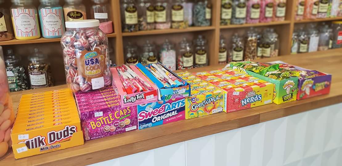 Gaffaccinos's tweet photo. full stocked Gaffalicious sweets heaven 🍭🍬🍫 https://t.co/Jhtz2kYzUG