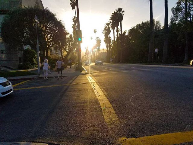 NoTime4Tomorrow's tweet photo. When the day light aligns with the pavement a magical beauty is created. This is an atmosphere charged with positive energy

#NoTimeForTomorrow #BRY #Natural #Dreams #Truth #Life #Awesome #Perfect #Thoughts #Positive #Choices #Enjoy #Change #LosAngeles #Innovate #Creative #f… https://t.co/TPMSJH1BGl