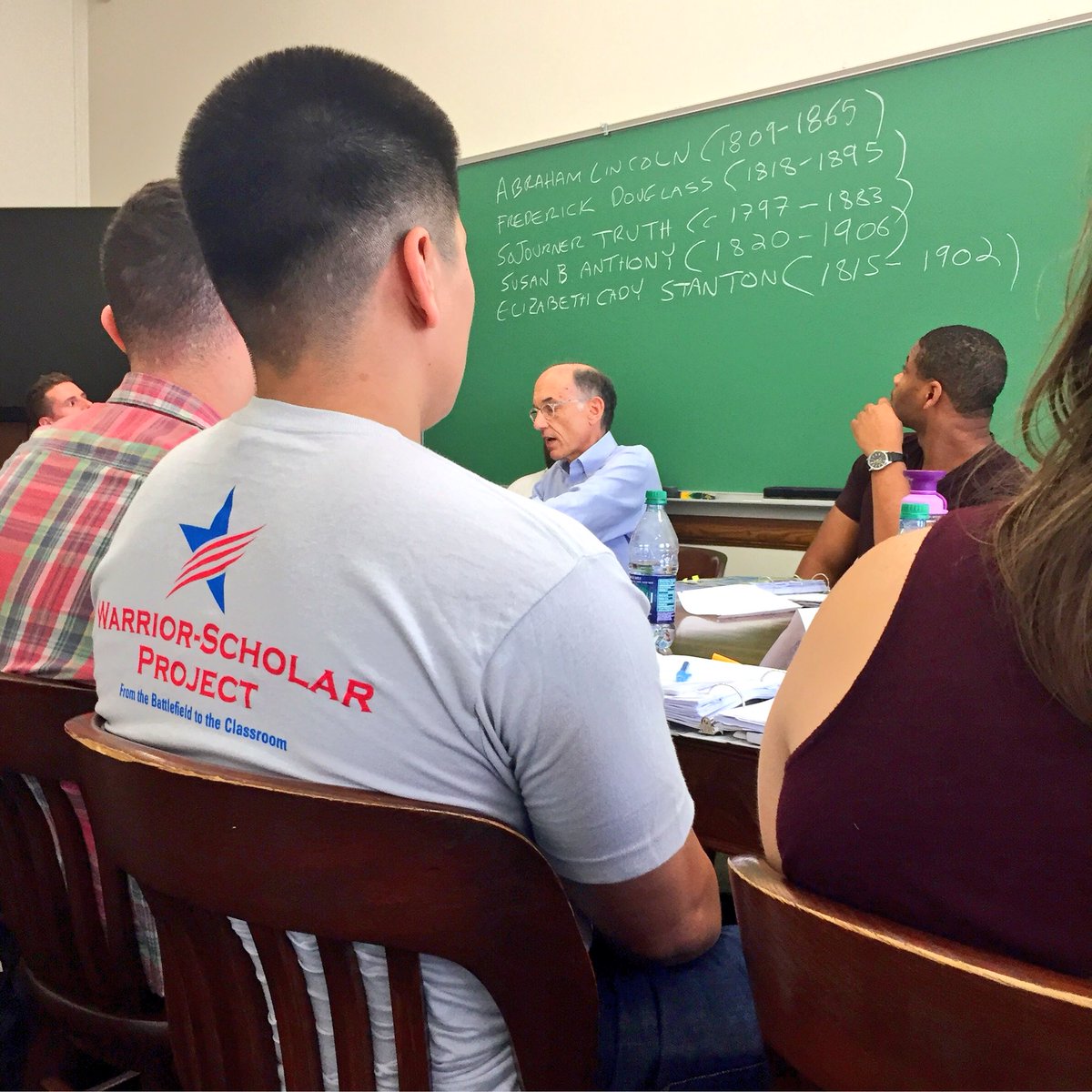 Summertime studying 📚 These student vets are hard at work attending a @WSP_Vets 2-week academic “boot camp”, supported by @Stand4Heroes. Thanks for letting us join your class today! #WSPImpact #Stand4Heroes