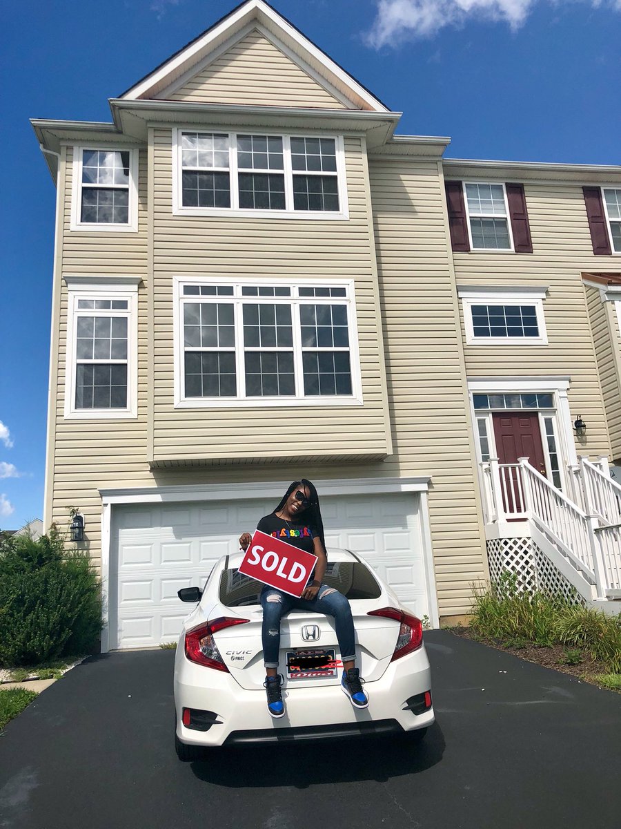 MissRichAuntie's tweet image. Homeowner at the age of 22 🍾 🏡