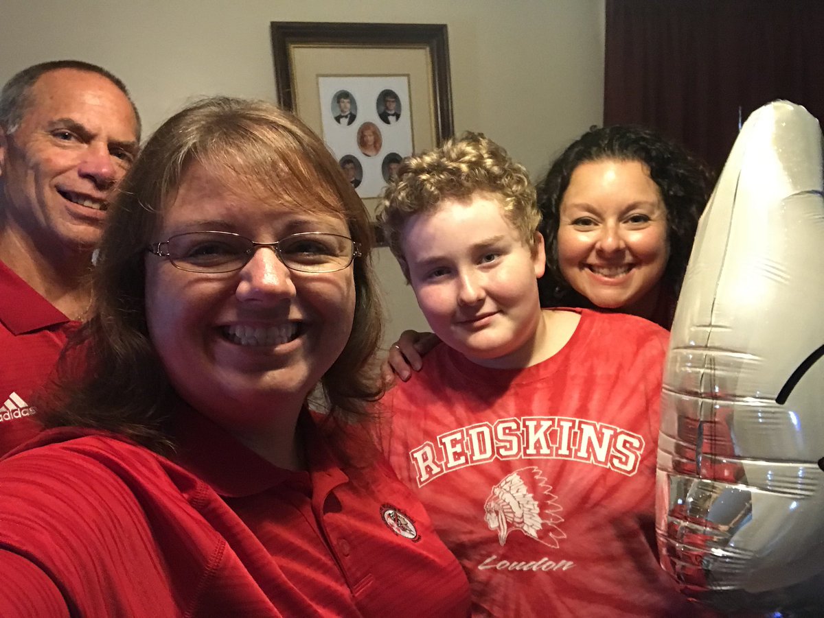 FLMSBraves's tweet photo. Out visiting our students! Excited to welcome new Braves to FLMS. #whateverittakes #flmsrocks via ^Gray https://t.co/Z12bDsdarR