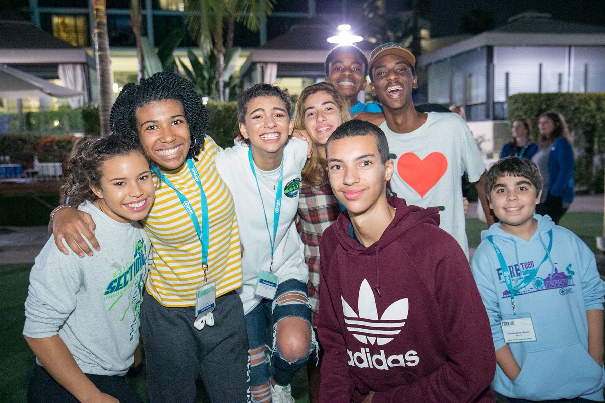 FoodAllergy's tweet photo. #TBT to last year's Teen Summit in Newport Beach, CA. Will you and your teen join us this year in Washington, DC for #FARECon Featuring Teen Summit?https://t.co/uFp1a8y85G https://t.co/qT6sMdIdm3