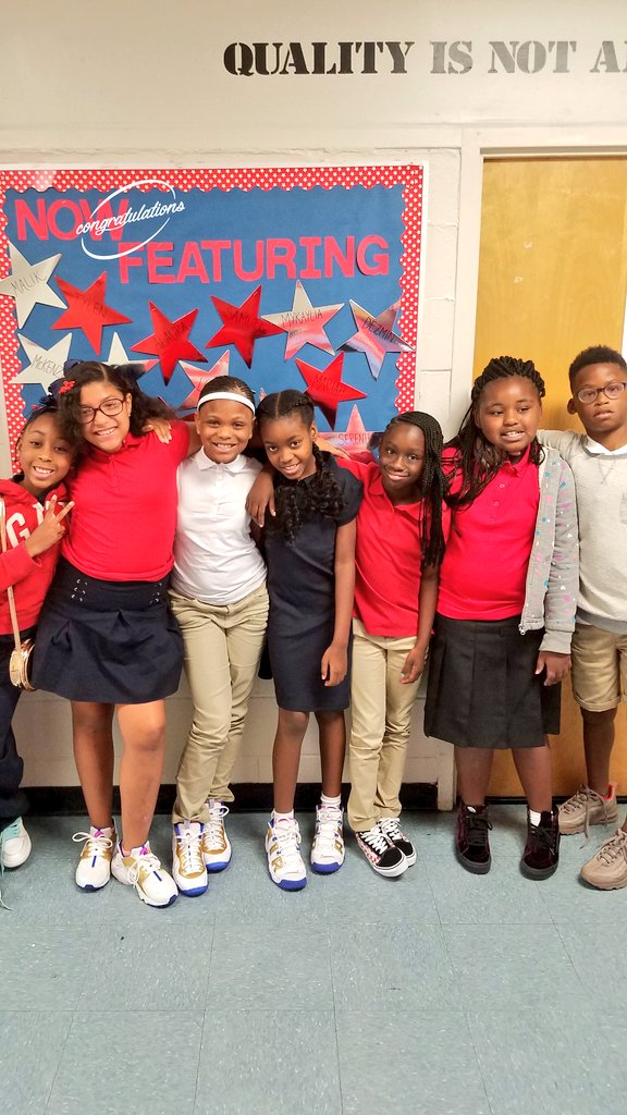 englishfirefly's tweet photo. Smith Lit Squad excited to join our online classrooms! @newsela @apsBAMOAcademy #collegeready #writingscholars #itswriteright #getwrite #writeon https://t.co/zResw6FtRS
