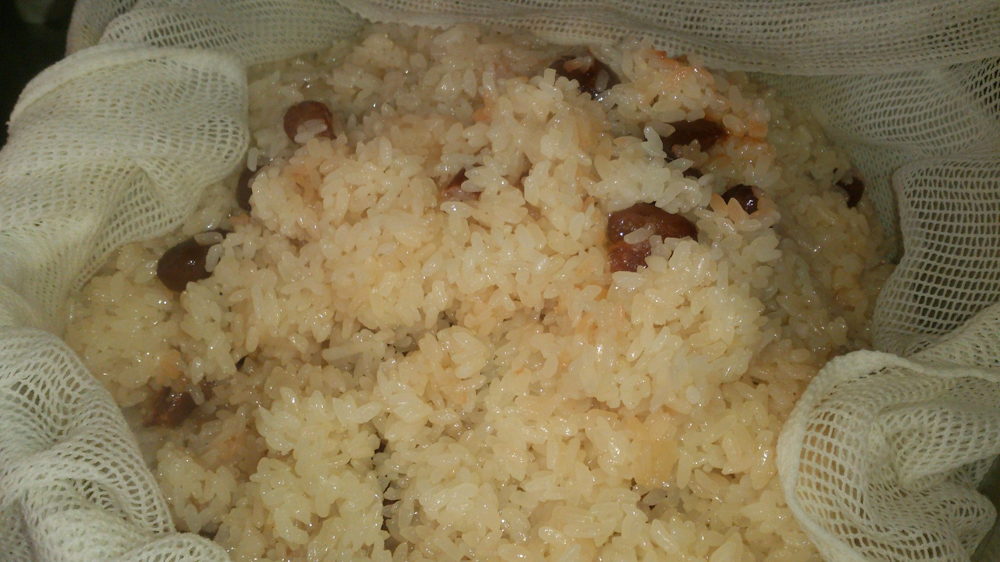 ししまる 宮古市でも甘いお赤飯食べるけど おふかしって言うように蒸かして作るの 食紅は使わないで甘納豆でなくて煮豆で作る 県民ショー おいでよ岩手 おいでよ宮古市 T Co Hygr8r87l4 Twitter