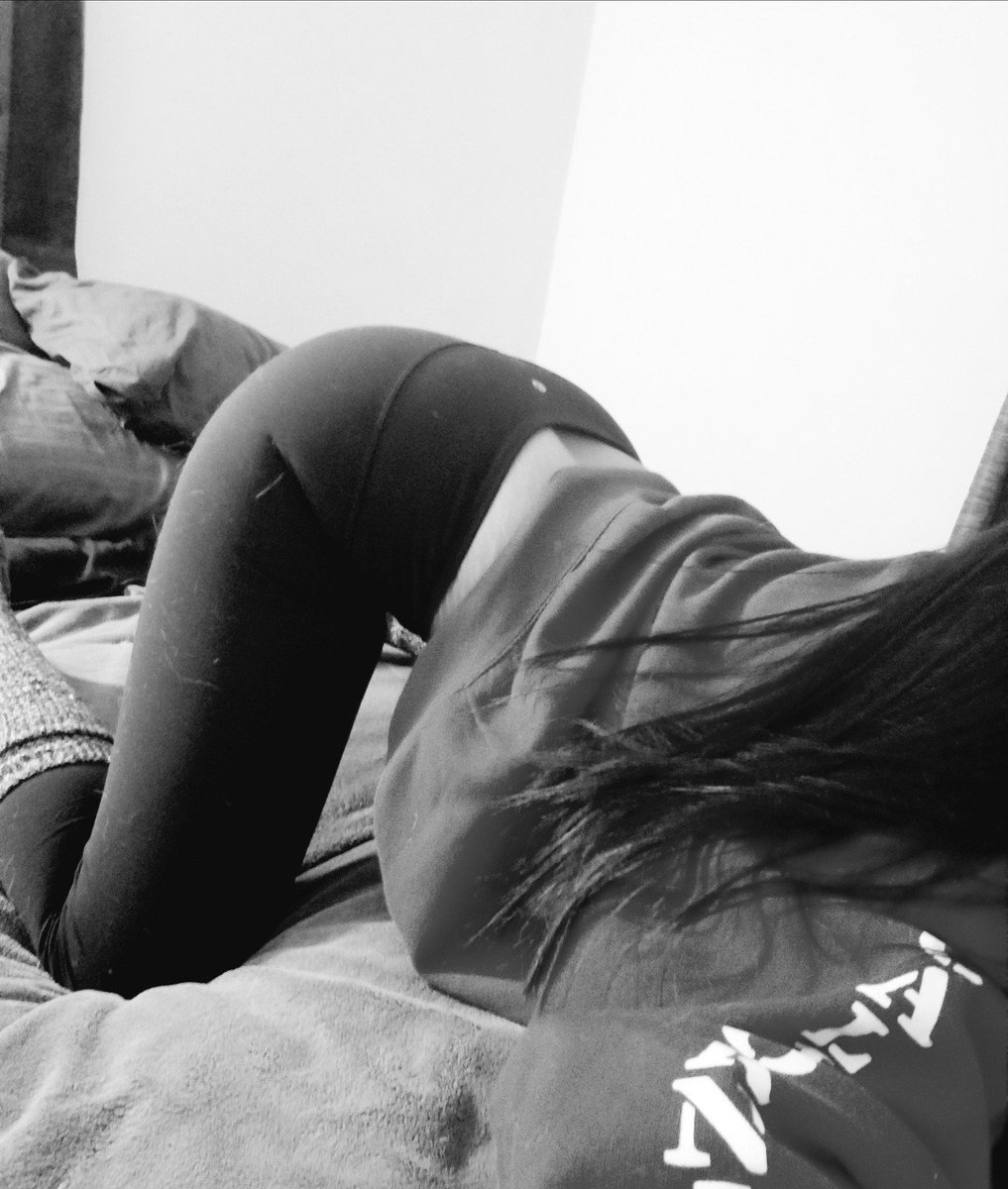 _Alexia021's tweet photo. Esperando vocês fazerem a música chegar 3mil visualizações para postar meu vídeo 🔥 (falta pouco)
https://t.co/CGanMC6RVL https://t.co/4hJfeoUGRa