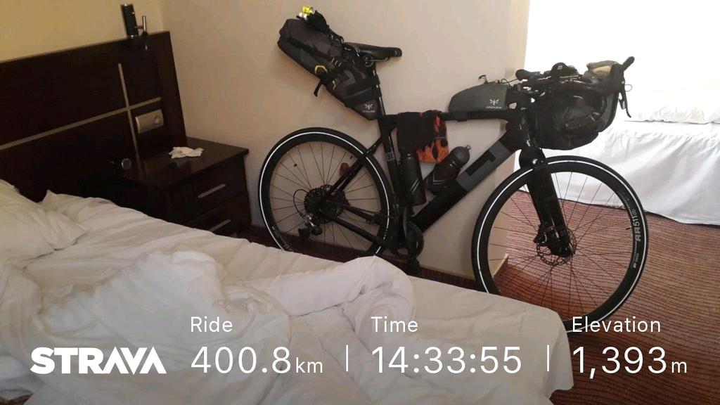 AlesZavoral's tweet photo. I and my #3texploroltd we had a nice 5 hours sleep last night so we pushed a bit more. #NC4K, #3TExpoloroLTD, #LBSSport #3TBikes @3Tbike //www.strava.com/activities/1745802930/shareable_images/photo_based/16855906/1/570928e4-bca9-473b-a299-ecbd69805b06?hl=en-US&amp;v=1533259149 https://t.co/mIq2Yw0wnH
