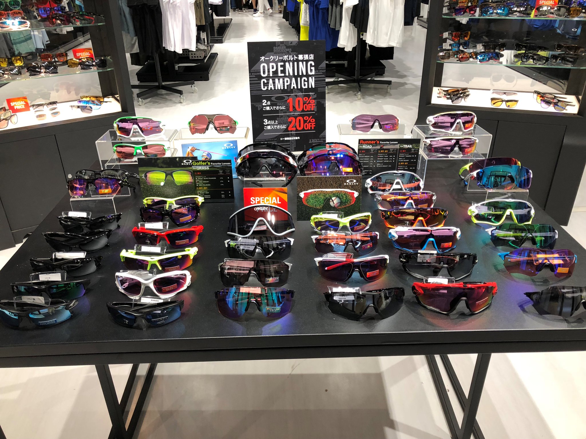 オークリー ジャパン 本日8 3 金 より三井アウトレットパーク幕張でオークリーストアがオープン 期間限定でのオープンとなります ご来店お待ちしております