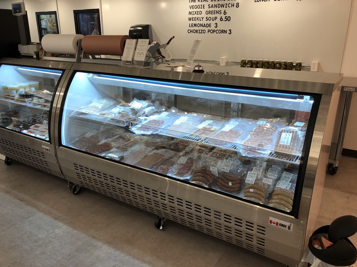 Went to #Meuwlys  with <a href="/lisanicolegrace/">lisanicolegrace</a> thank you @PeterKeithYEG for an excellent lunch Sub  #LunchBox