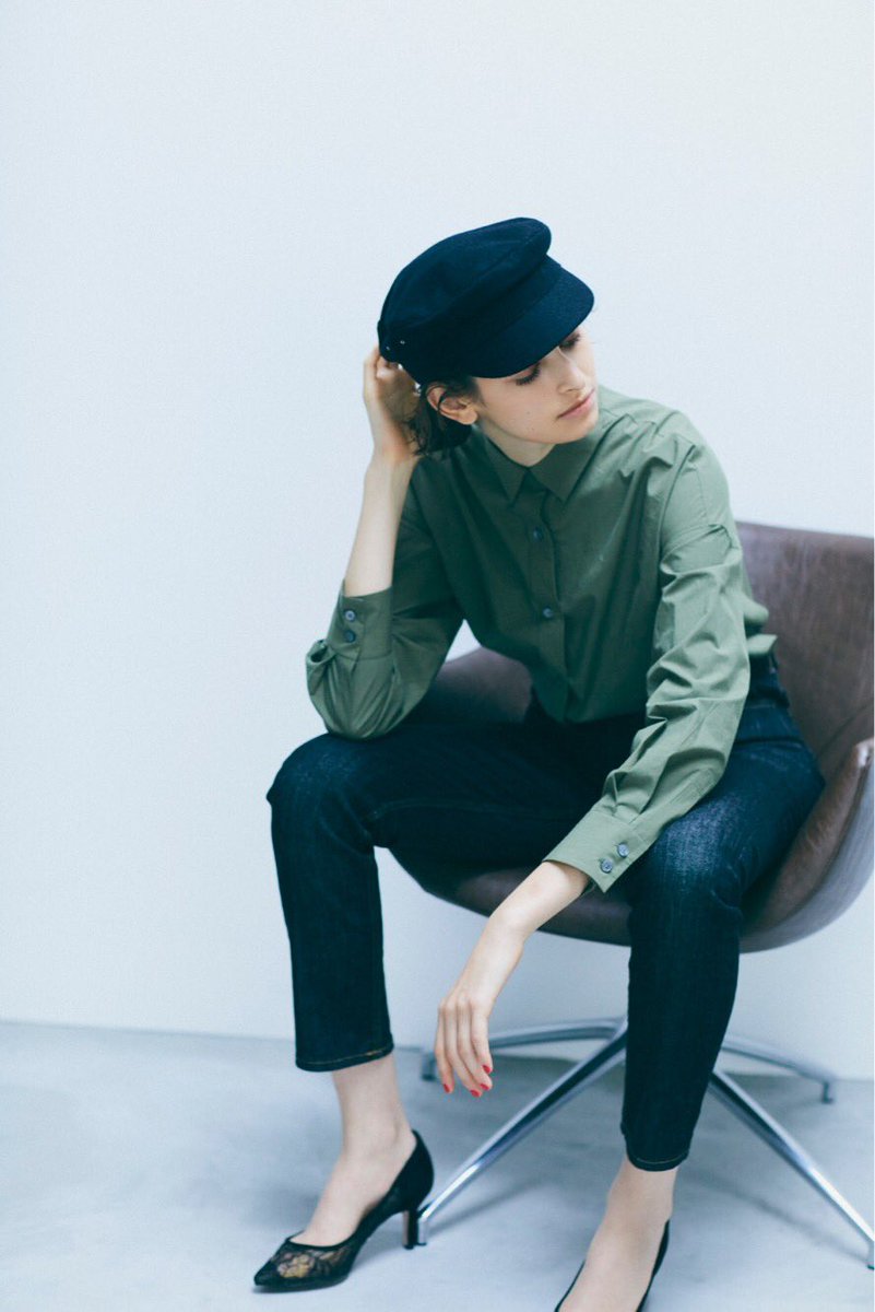 ROPE_JP's tweet photo. -Autumn02-
#shirt ¥14,000
#pants ¥12,500
#hat ¥7,800
#shoes ¥19,000
.
スタイリスト金子綾が提案するROPÉ mademoiselleのスタイリング
.
#ootd #fashion #code #aw18 #autumn #styling #autumnlook #denim #casquette #秋コーデ #シャツ #ropemademoiselle #mademoiselle

https://t.co/MRuIOrz4Em https://t.co/NXbZGW6Mv8