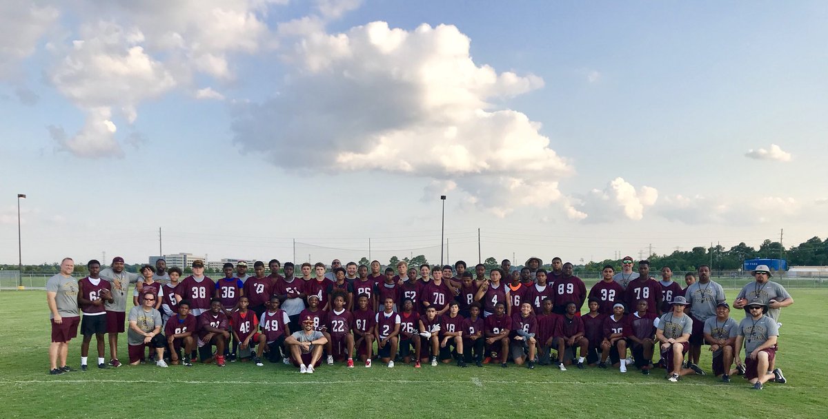 There is NO DOUBT in any of the Summer Creek coaches that the future is BRIGHT!  What an amazing camp and even GREATER campers!  The class of 2022 is the Future to an already STELLAR Bulldog football program!
