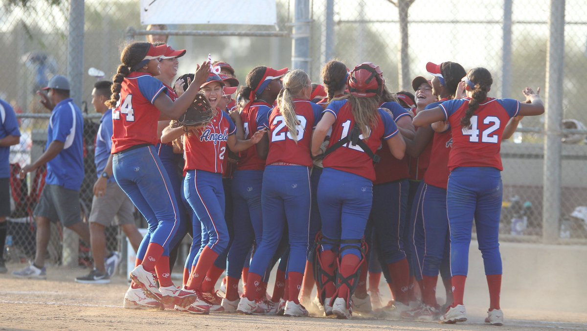 patricktakk's tweet image. #CoronaAngels advance in the #WinnersBracket with a 4-1 win over #OCBB-Campbell, posting 3 runs in top of seventh. @SoCalSidelines #PGFNationals @PGFnetwork #14UPremier