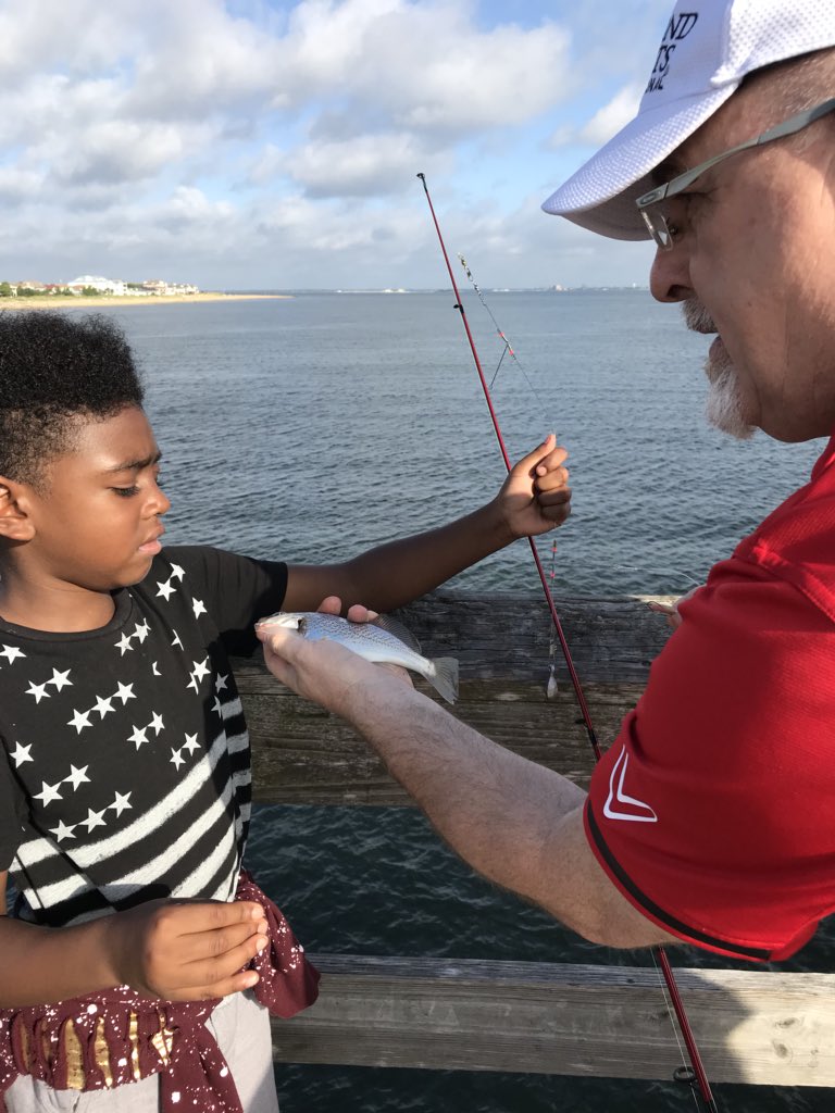 Proud to be at a Culturally rich brand like <a href="/diamondresorts/">Diamond</a> that encourages us to partner w/the @bgclubseva to help kids experience catching their 1st fish. Was a great time to be together with #OneTeamVA Hospitality, HR, Sales, Marketing, Admin, as we helped make a difference~