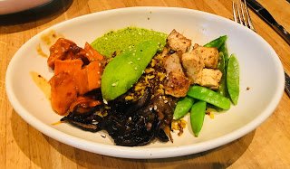 veraciousvegan's tweet photo. A great experience at @TrueFoodKitch in Atlanta. So many #vegan options including charred cauliflower and an ancient grains bowl! Recommended! https://t.co/ggLhCDKbKy https://t.co/VuAwbh74hr