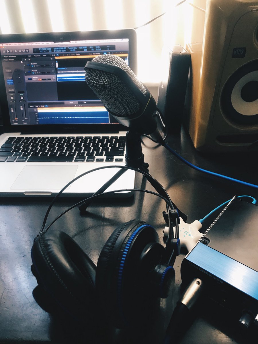 STEFisDOPE's tweet photo. I know it’s been a minute, but I just finished recording episode 2 of @TheLevelUpPod.
This one is called “Progress Beats Perfection”. Kept it all the way real, too. Soon come.
#LevelUp #TLUP 📈 https://t.co/pY6xFymd9H