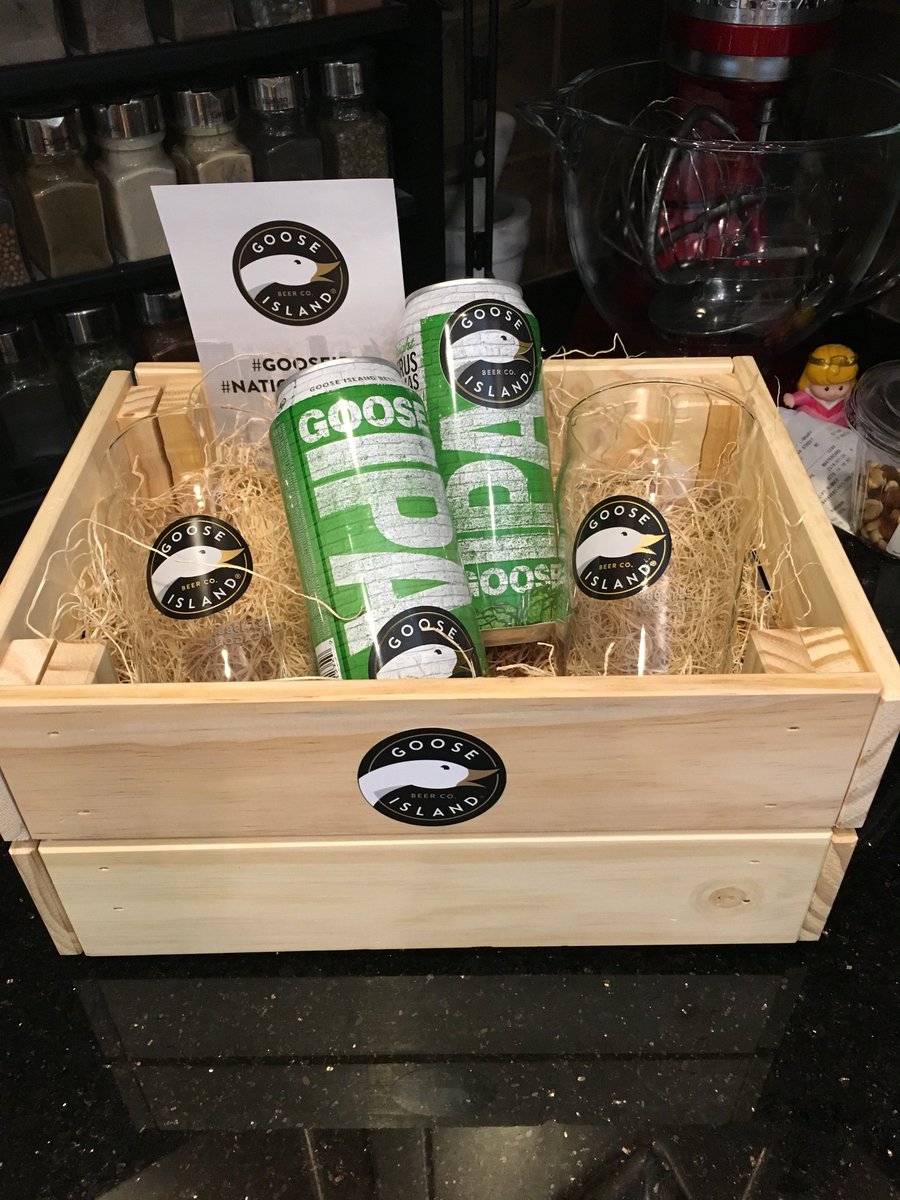 CraftBeerCa's tweet image. Happy #NationalIPADay to @GooseIsland (and Aurora) x.co/ipaday