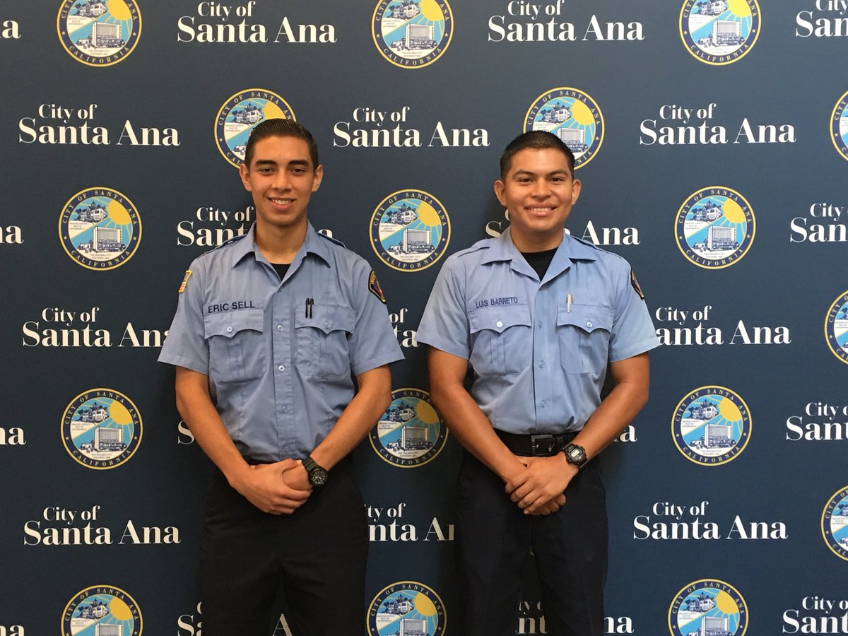 OCFADivision6's tweet image. Santa Ana, Division 6: Today two OCFA Explorers from Post 9675, had the honor of leading the Pledge of Allegiance at the State of the City Address held at the Bowers Museum today.   @OCFADivision6 @CityofSantaAna @ocfirefighters @OCFA_PIO #fire #fireexplorers @OCFAChief