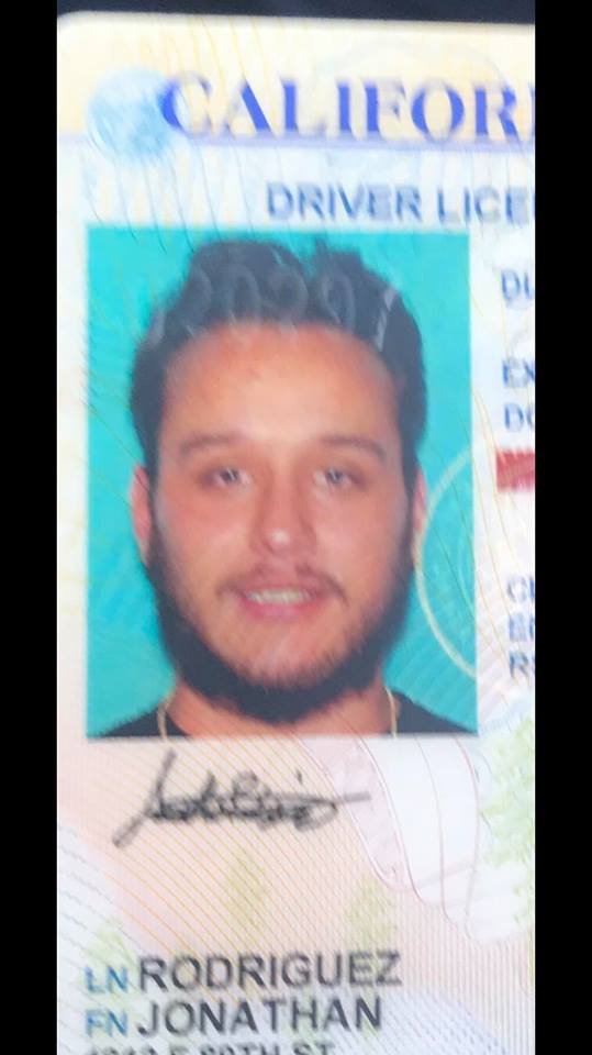 PluggedLA's tweet photo. If this is you. DM me I have someone that found your Wallet near a Sneaker Shop while doing a raffle. PLS RT #PluggedLA https://t.co/bDEZah4PMM