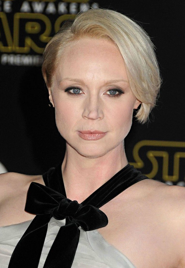 CastagnaTiffany's tweet photo. .@lovegwendoline #GwendolineChristie appreciation post! β€οΈ #StarWars #TheForceAwakens #TheLastJedi #Phasma #CaptainPhasma #OnMyCommand https://t.co/QhSA0xZsF7