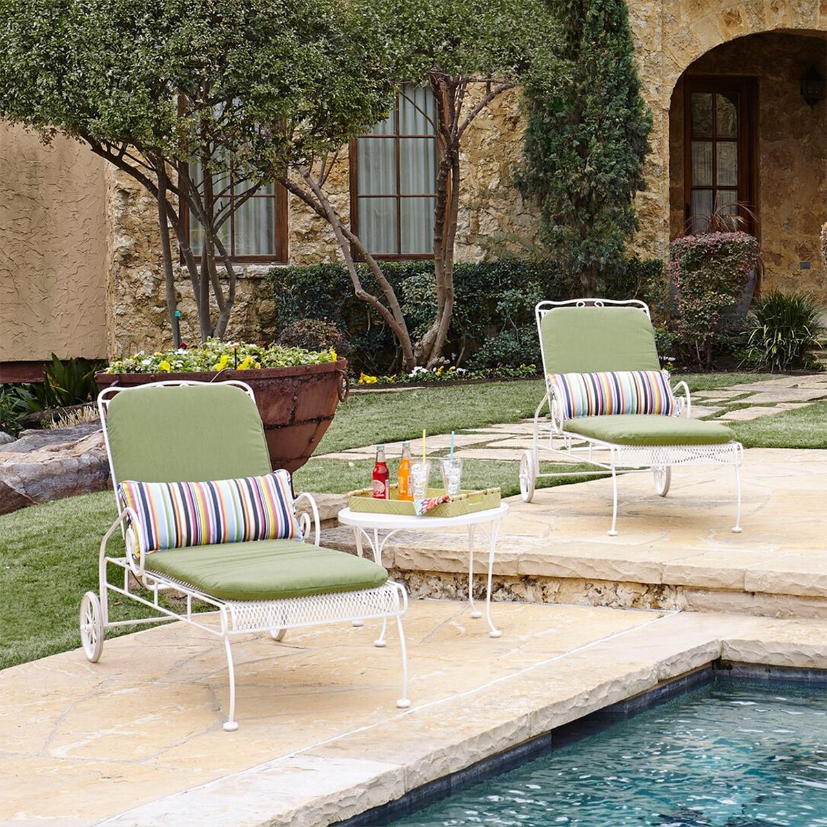 Our Cantebury Collection offers something for everyone. Recline by the pool in your chaise lounge or relax with a glass in your loveseat and enjoy this summer to the fullest. ow.ly/7IUx30l2PbZ #woodard #woodardfurniture #patio #cantebury