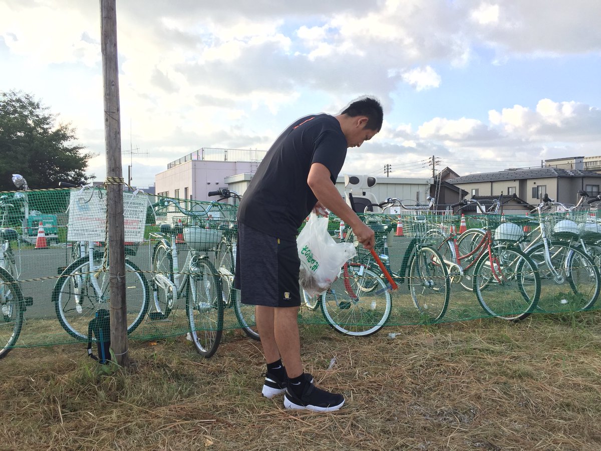 naxbb_rb's tweet photo. 長岡まつり大花火大会早朝清掃ボランティア活動に参加してきました‼️

選手と参加してくださった皆さんお疲れ様でした😊ありがとうございました🙌
#albirexbb https://t.co/HIt93E5uCY