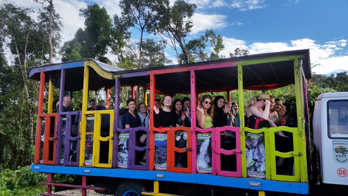 CampEcuador's tweet photo. #TeamEsmeraldas leaving #CampChilliUrku many memories, many laughs, #lotsofhardwork , you leave #Ecuador always remember all the good things you did for the rural community in this country..here your best pictures #DoSomethingAmazing @CampsInt https://t.co/rkrYECZ1os