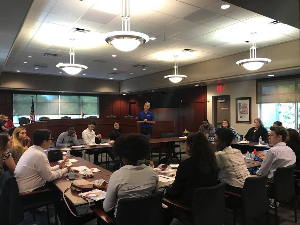 CFedu's tweet photo. We welcome our new student leaders to campus! They had a great two days of team building and leadership training. #GettingTheFullCollegeExperience #DevelopingOurLeaders #PatriotLife https://t.co/MW1n019hSn