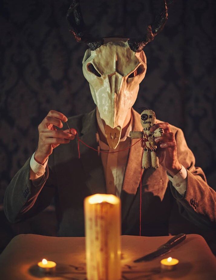 rustylakecom's tweet photo. We would like to end the special https://t.co/PRIlPjVeS3 fanart week with these incredible cosplay photo’s! Thanks for making the Rusty Lake universe become more alive with these amazing creations! #rustylakecosplay #rustylake https://t.co/tUcEyXcN78