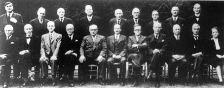 Tides of History on Twitter: &quot;#OTD 1945. Clement Attlee is driven to  Buckingham Palace to present the King with his list of Cabinet Ministers  for the new Labour Government. It includes Bevin,