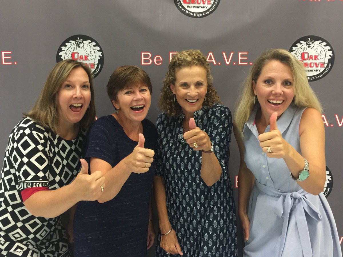 OakGroveone's tweet photo. @oakgrovebraves 

Thumbs up and a HUGE thank you to all of our AWESOME families and sweet firsties who joined us for Meet the Teacher!! It's going to be a FABULOUS year in First!

#@oakgrovebraves #bravefamily
#rainorshine #firstiefun https://t.co/KlzIaQJJFN