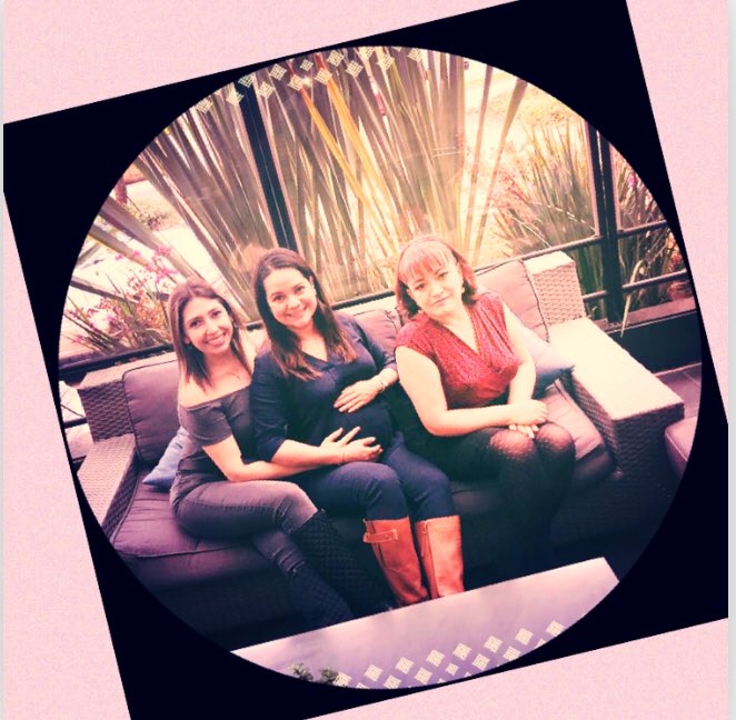 lilibarr70's tweet photo. @lilicrodriguezm @Malumc87 Reencuentro con amigas y mi tema favorito Derechos Humanos 😊 https://t.co/7Xr8pBuJhR