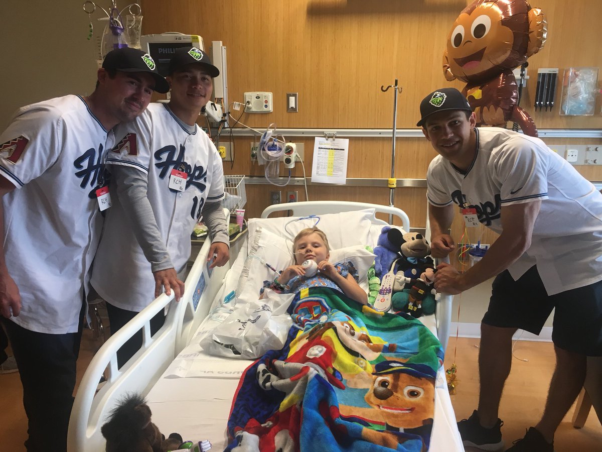 HillsboroHops's tweet photo. So happy we had the opportunity to visit some special kids at @RandallChildren. Thank you for having us! We love you! #AllHoppedUp https://t.co/UQNgAS8ULC