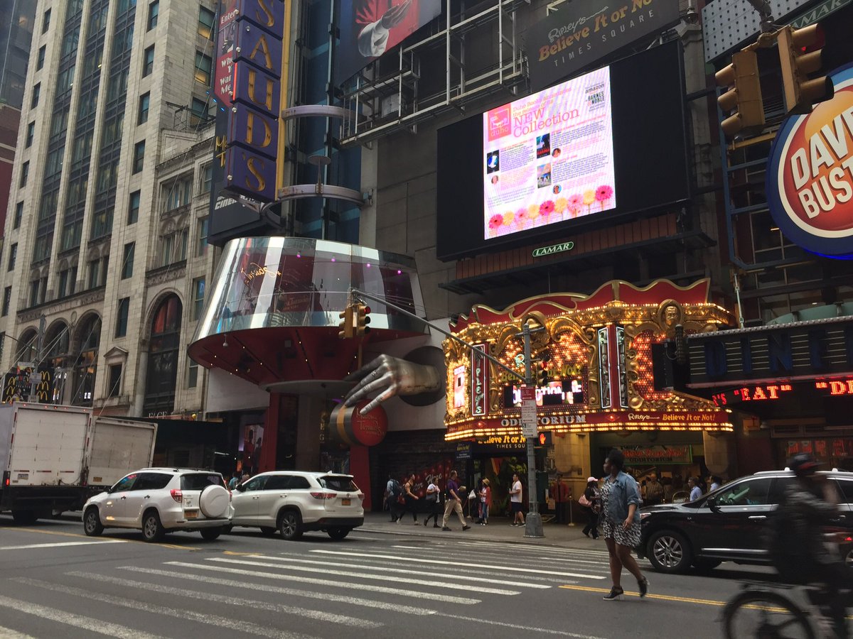 Duho Books On Twitter Check Out Our Billboard Debut In New York