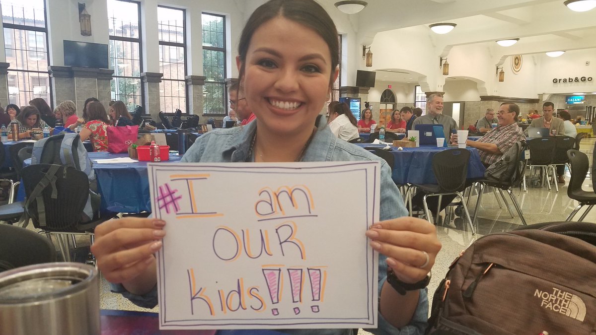 olslatonknights's tweet photo. Our new addition to the OLS Family! Let's welcome Ms. Torres from @beanelementary!!! #LUBBOCKISD #LISDSLI #knightpride #noexcuses https://t.co/uE4kr7dBNH