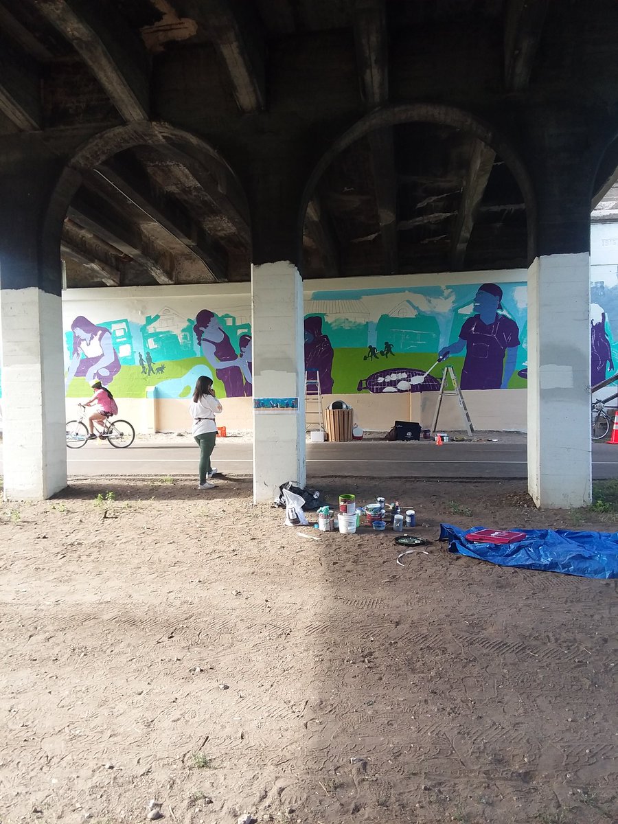 Joined a community paint day today for this beautiful Renters Rights mural designed by Cori Lin and Tori Hong ✨ Thanks for having me! 💜💚💛💙 #renterpower ✊