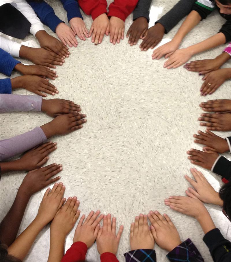 teachbeaty's tweet photo. A1: Shout out to #sd161 @SerenaHills_161  Our teachers understand restorative justice and put relationships first. Plus we are building an amazing Innovation Lab!!! #ileducatorsrock https://t.co/Z1ATzuJQmr